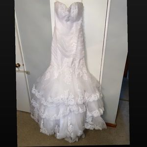 Wedding dress